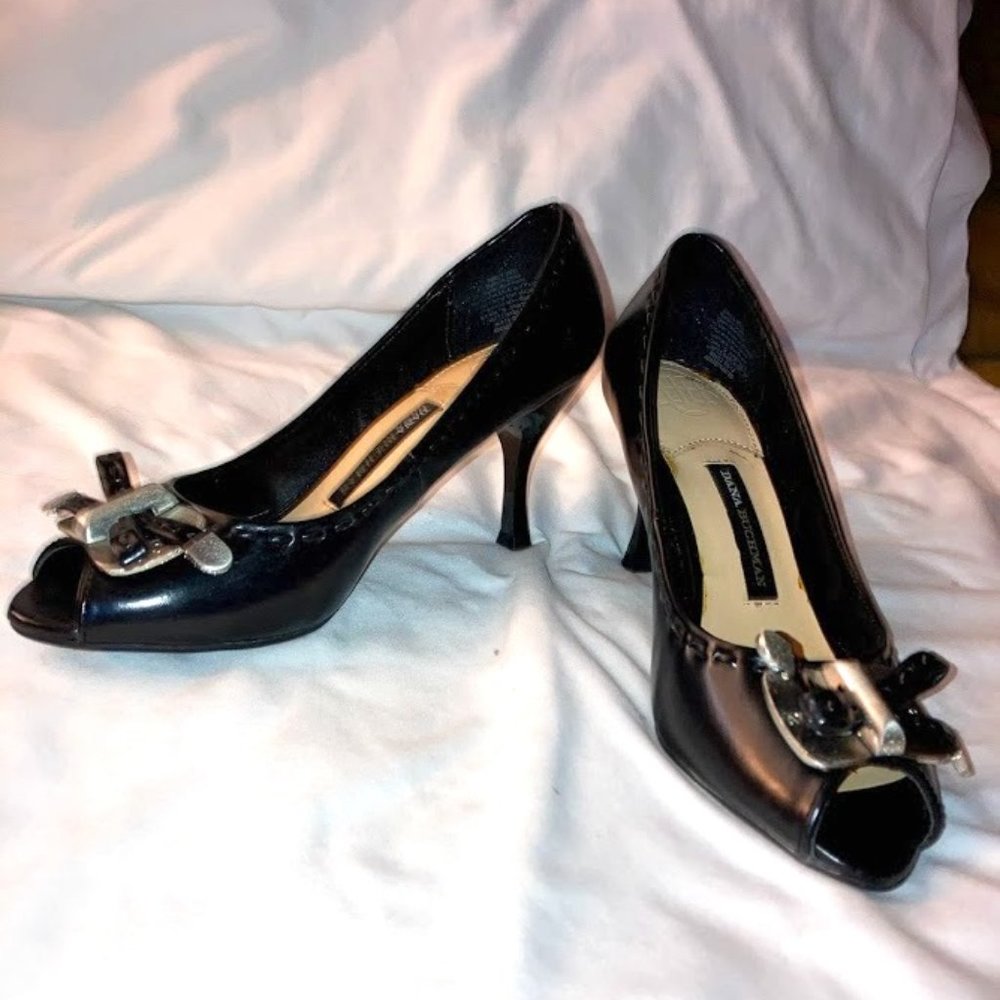 Dana Buchman Black Edgy Metal Pump Heels Open Toe